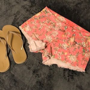 Coral floral shorts size 5